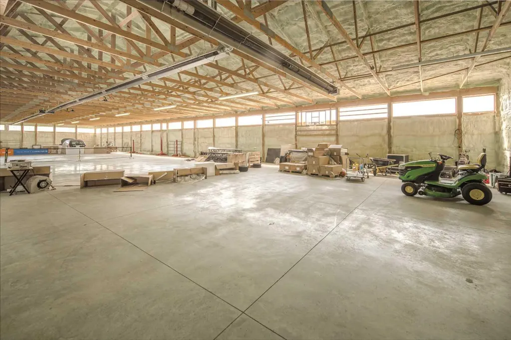 33076 Township Road 243 Rural Rocky View County AB T3Z 2M6