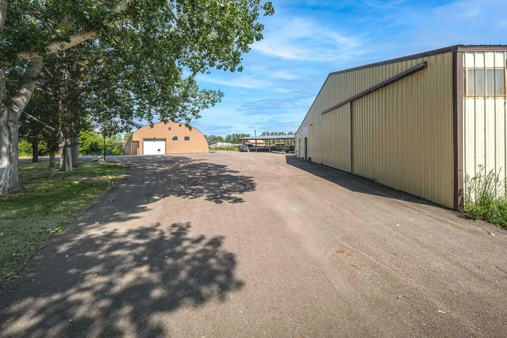 33076 Township Road 243 Rural Rocky View County AB T3Z 2M6