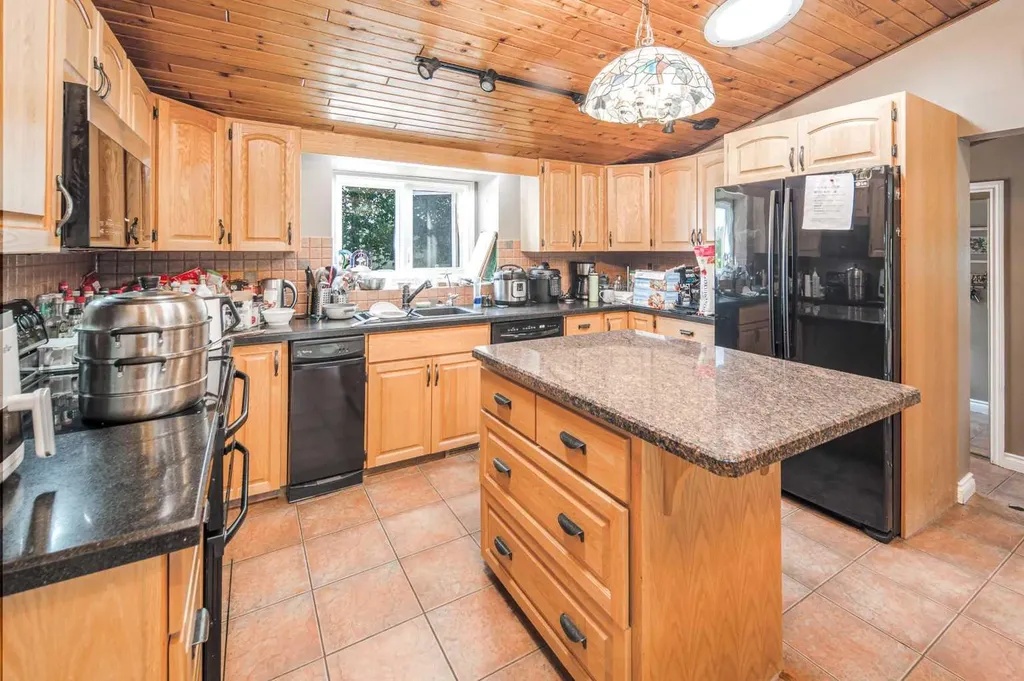 33076 Township Road 243 Rural Rocky View County AB T3Z 2M6