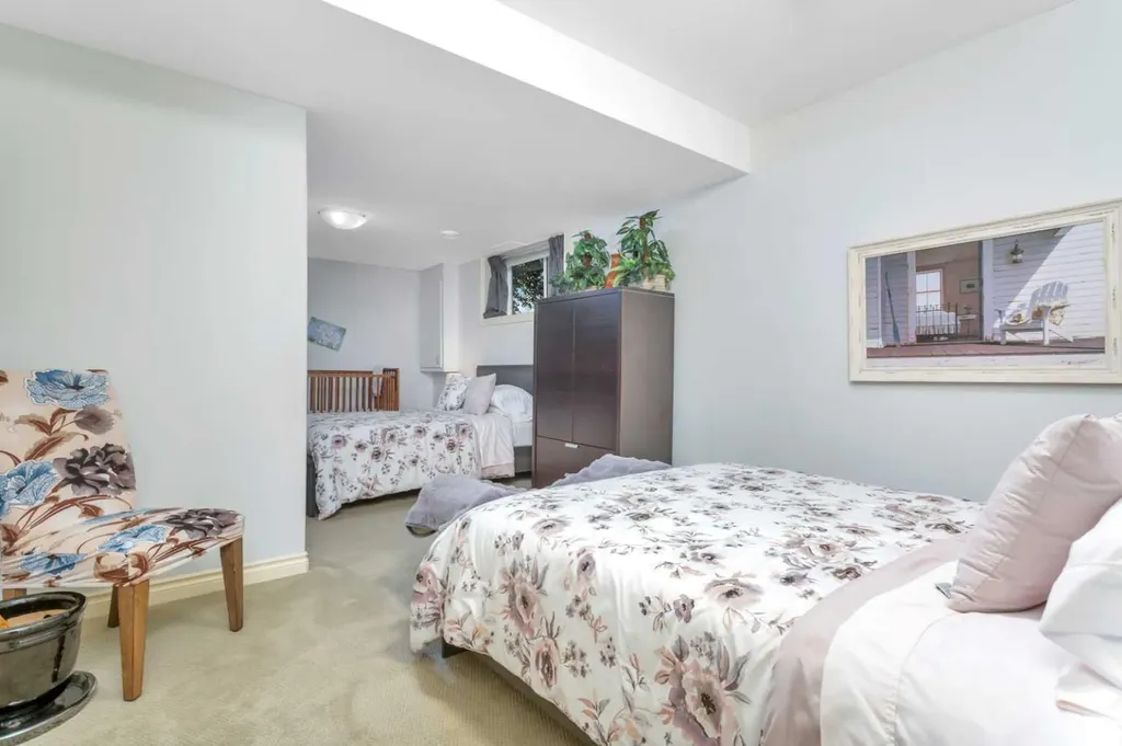 7001 52 Street Lacombe AB T4L0H5