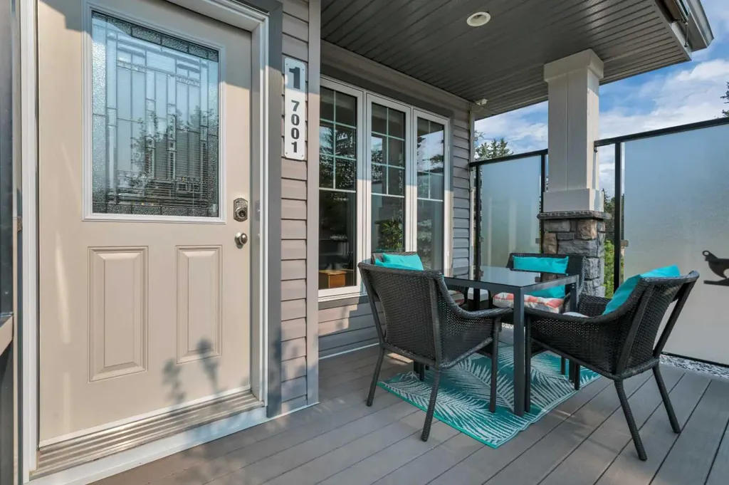 7001 52 Street Lacombe AB T4L0H5