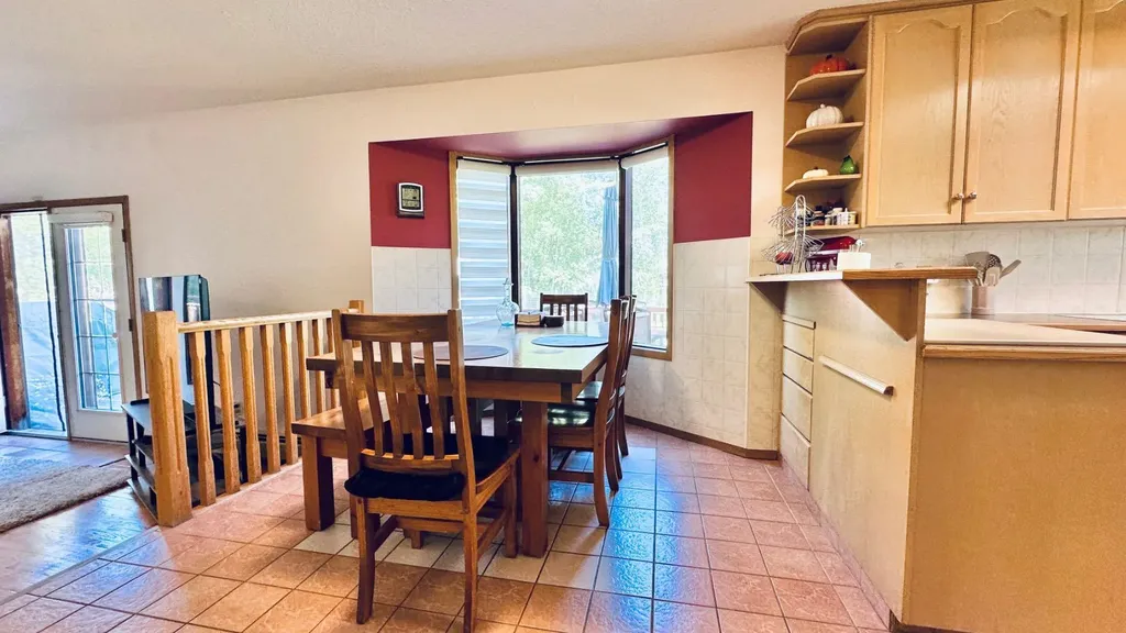 13379 Twp Road 670 ( 101 John's Drive) Township Lac La Biche AB T0A 2C1