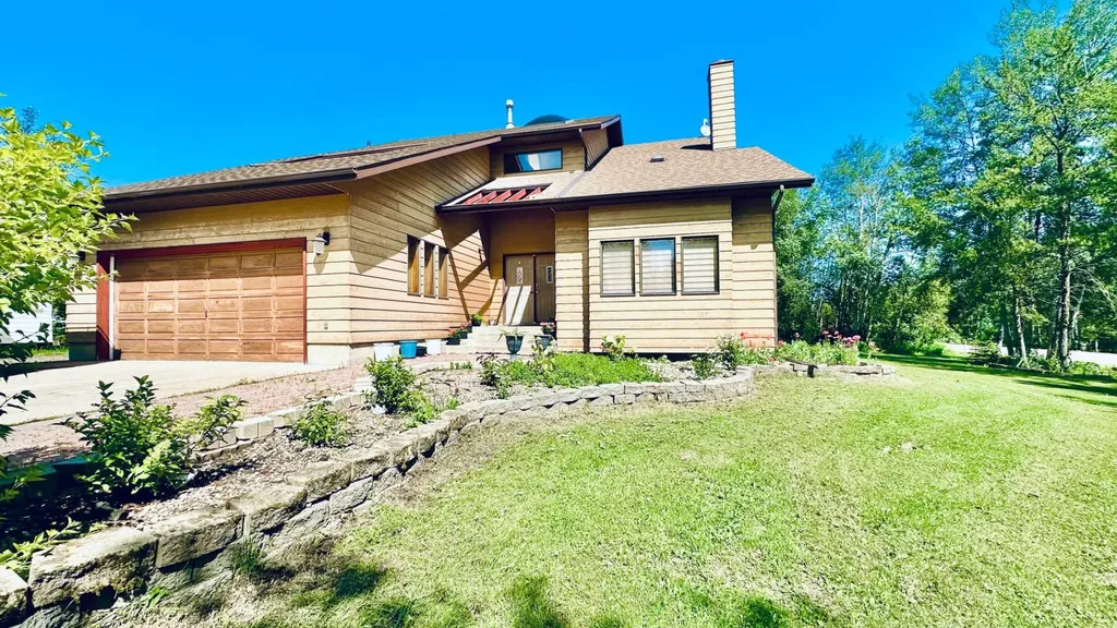 13379 Twp Road 670 ( 101 John's Drive) Township Lac La Biche AB T0A 2C1