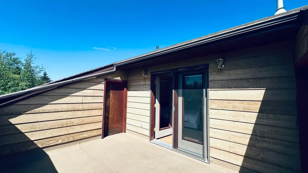 13379 Twp Road 670 ( 101 John's Drive) Township Lac La Biche AB T0A 2C1