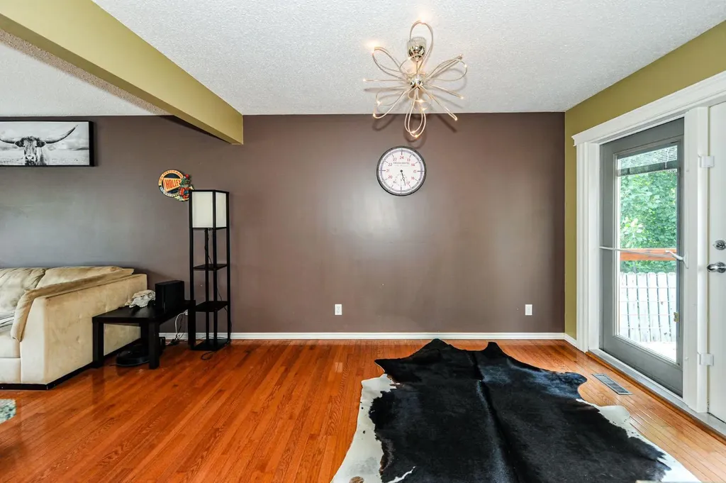 68 Elliott Drive Camrose AB T4V 3X7