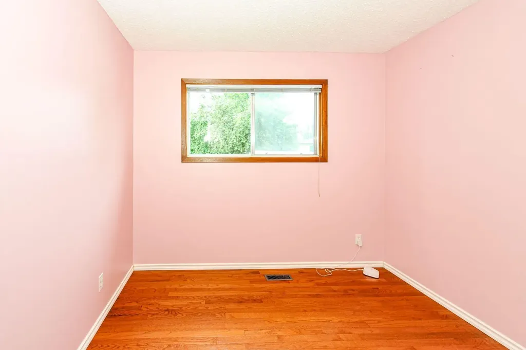 68 Elliott Drive Camrose AB T4V 3X7