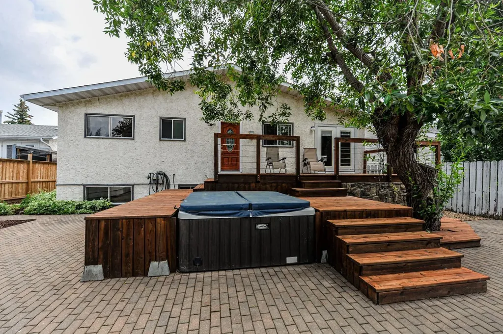 68 Elliott Drive Camrose AB T4V 3X7