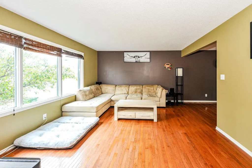 68 Elliott Drive Camrose AB T4V 3X7