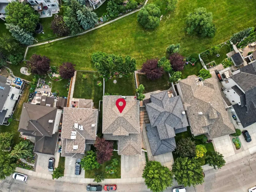 915 Coopers Drive SW Airdrie AB T4B 2W3