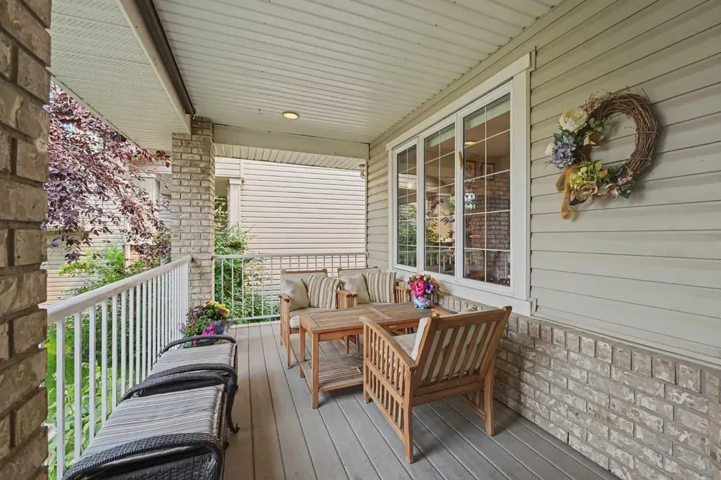 915 Coopers Drive SW Airdrie AB T4B 2W3