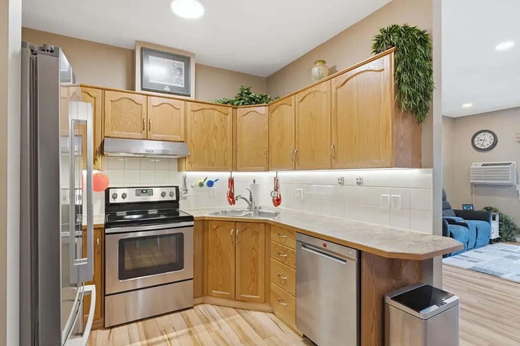 72 Quigley Drive Cochrane AB T4C 2K6