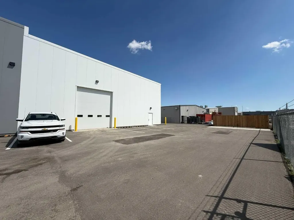 410 36 Street N Lethbridge AB T1H 5C3