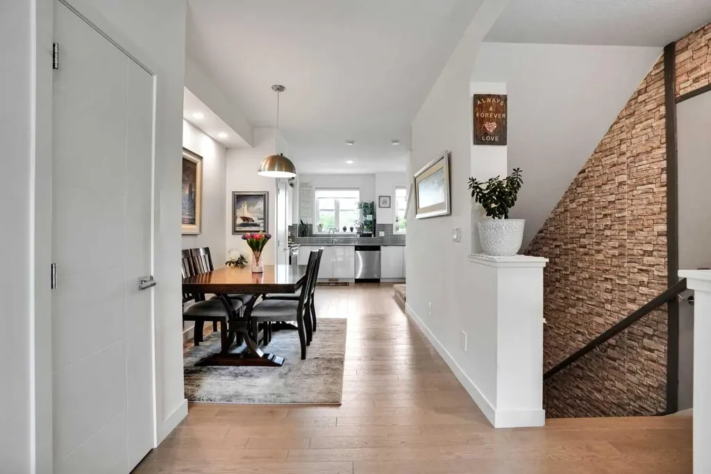 984 Walden Drive SE Calgary AB T2X 4C4