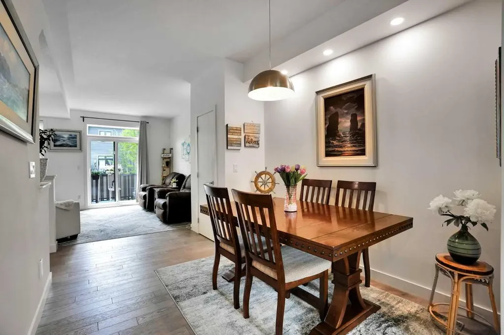 984 Walden Drive SE Calgary AB T2X 4C4