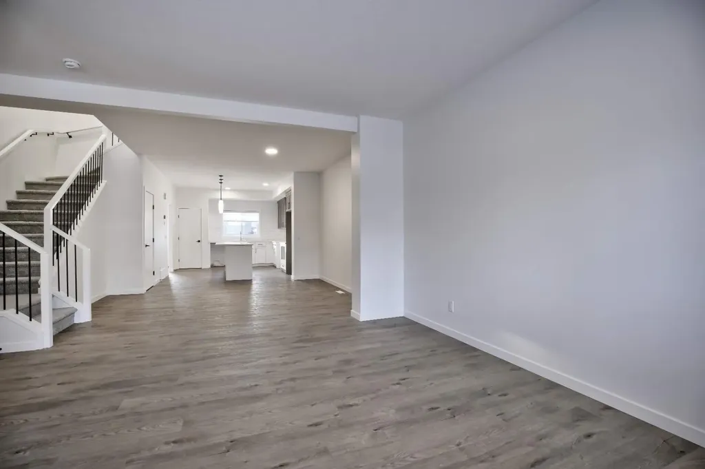 45 Legacy Point Terrace SE Calgary AB T2X 6R9