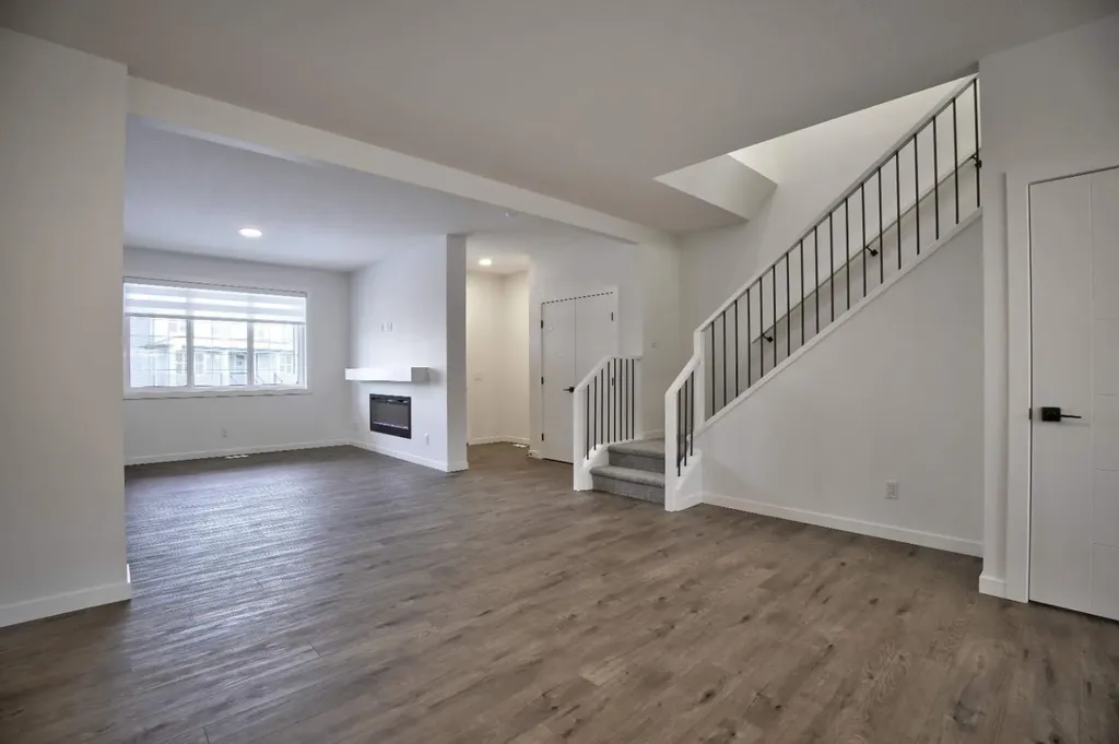 45 Legacy Point Terrace SE Calgary AB T2X 6R9
