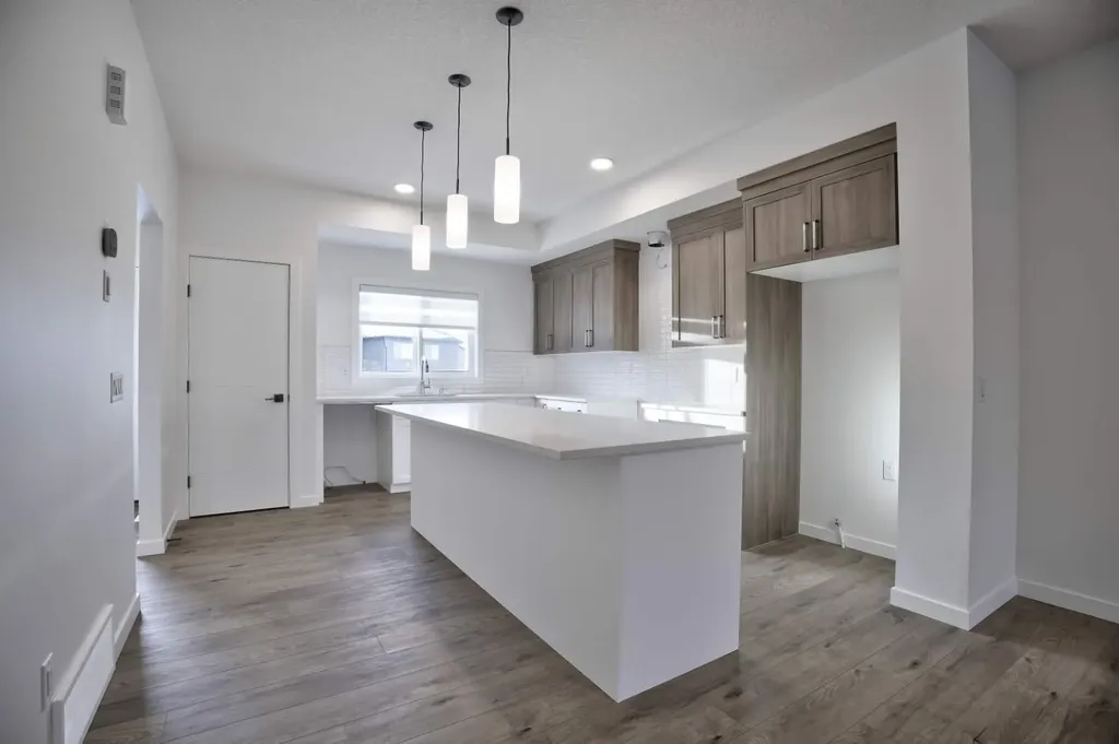 45 Legacy Point Terrace SE Calgary AB T2X 6R9