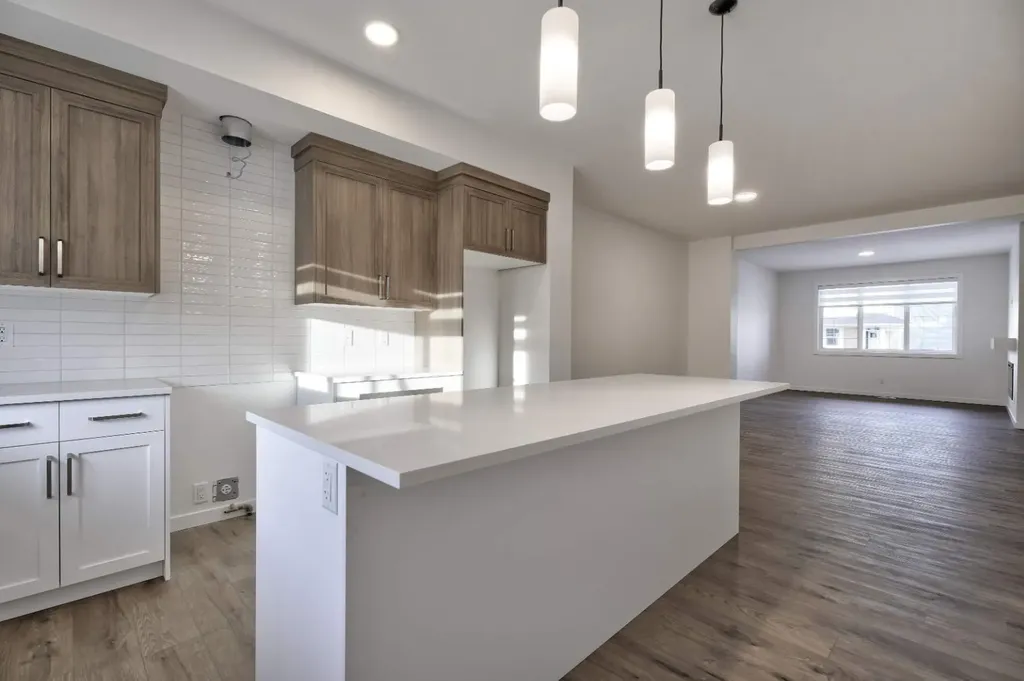 45 Legacy Point Terrace SE Calgary AB T2X 6R9