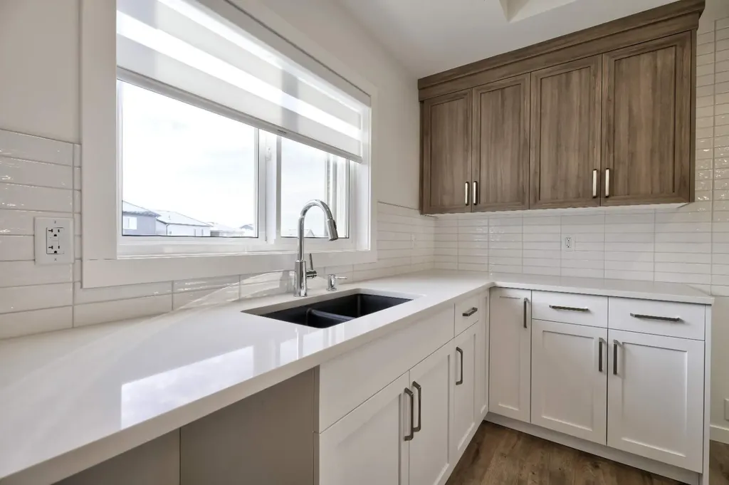 45 Legacy Point Terrace SE Calgary AB T2X 6R9