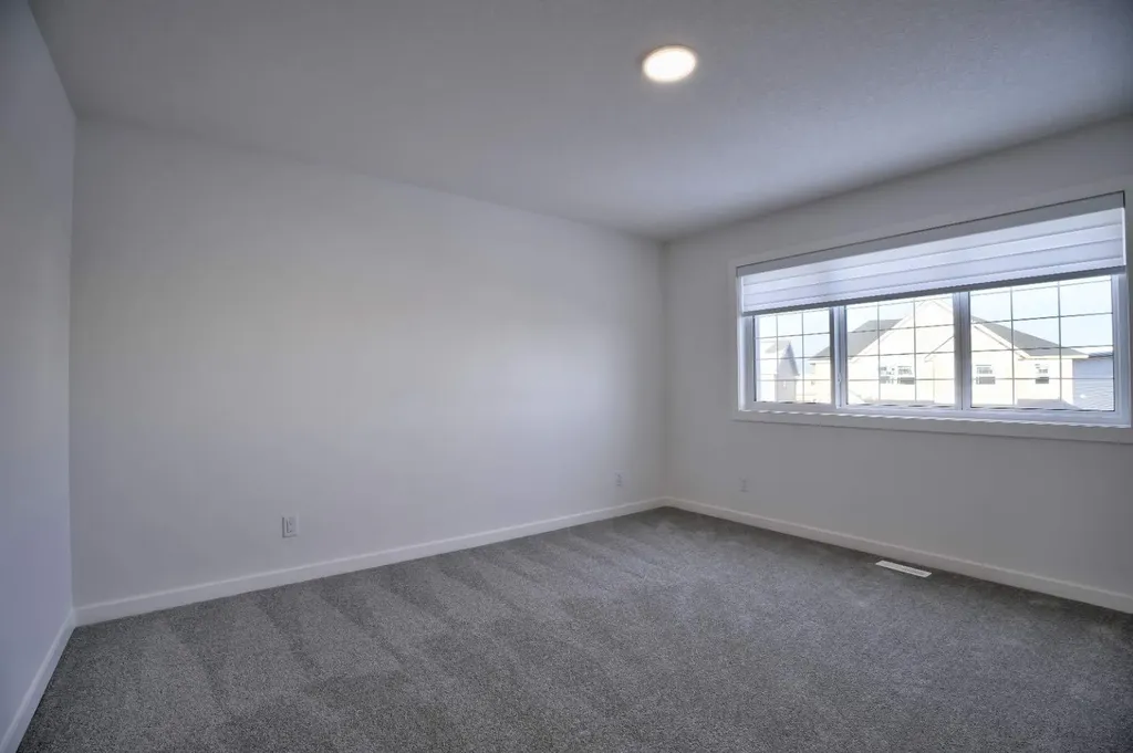 45 Legacy Point Terrace SE Calgary AB T2X 6R9