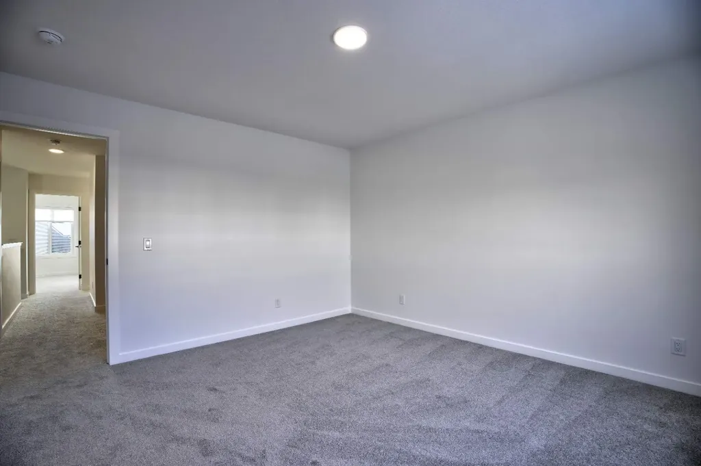 45 Legacy Point Terrace SE Calgary AB T2X 6R9