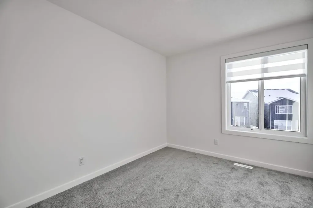 45 Legacy Point Terrace SE Calgary AB T2X 6R9
