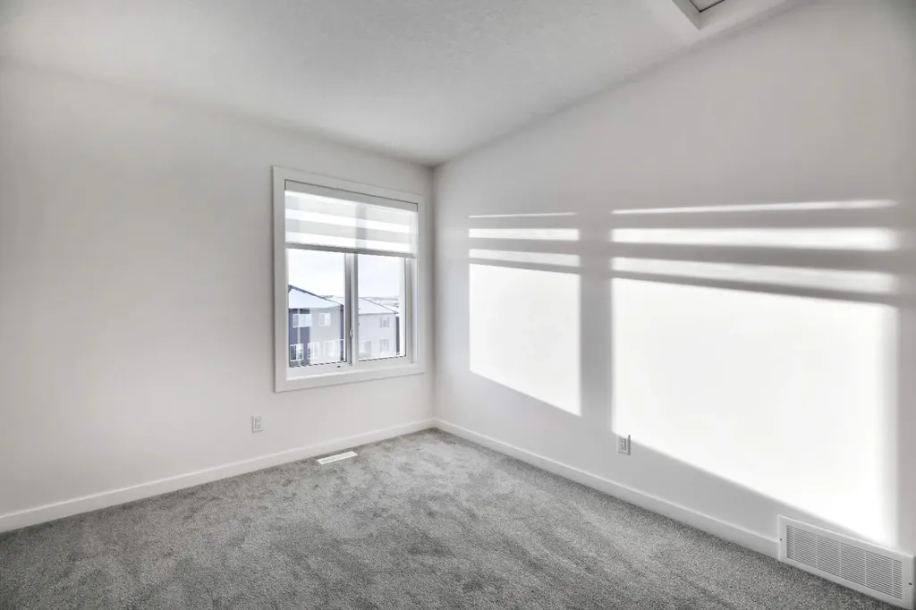 45 Legacy Point Terrace SE Calgary AB T2X 6R9