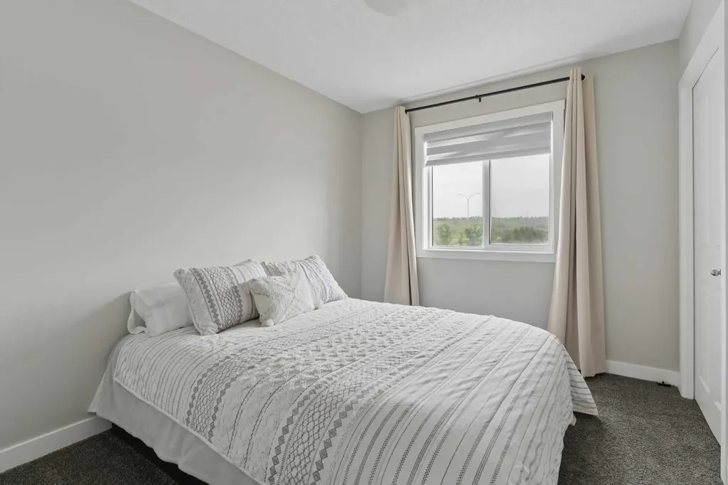 12 Wolf Creek Drive SE Calgary AB T2X4W9