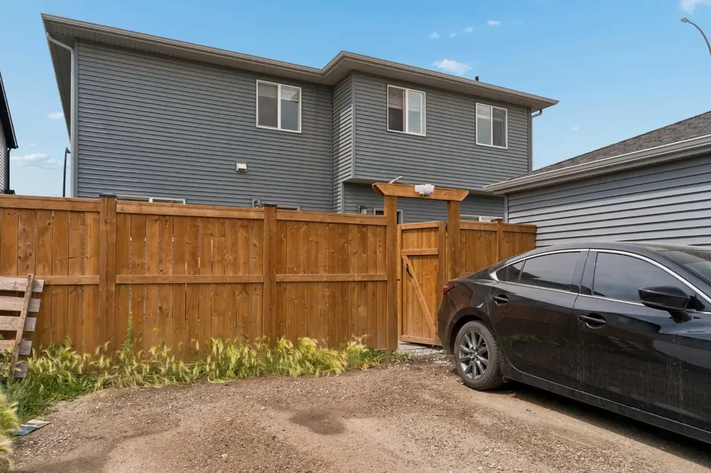 12 Wolf Creek Drive SE Calgary AB T2X4W9