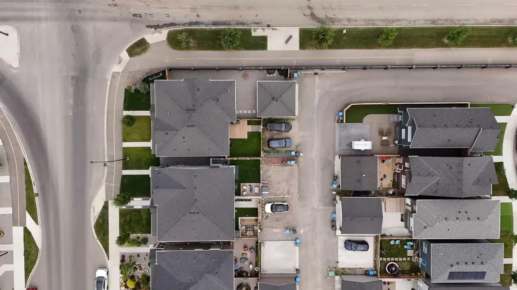 12 Wolf Creek Drive SE Calgary AB T2X4W9