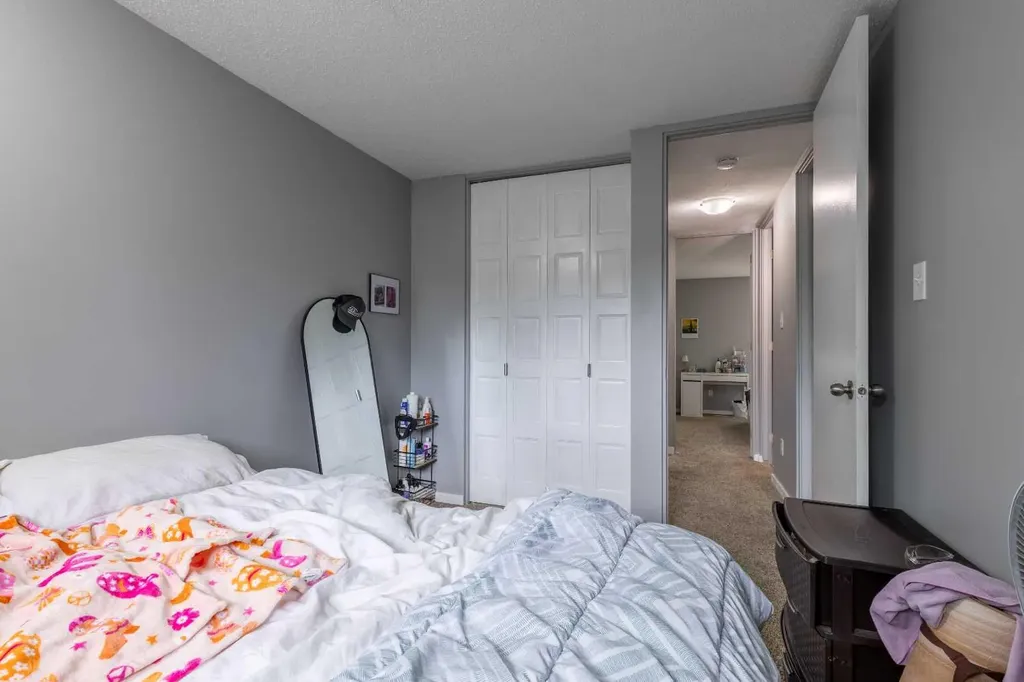 55 Lemoyne Crescent W Lethbridge AB T1K 4J7