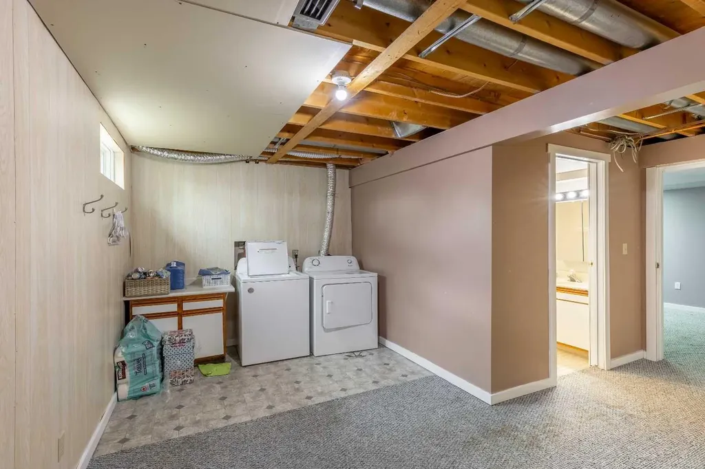 55 Lemoyne Crescent W Lethbridge AB T1K 4J7