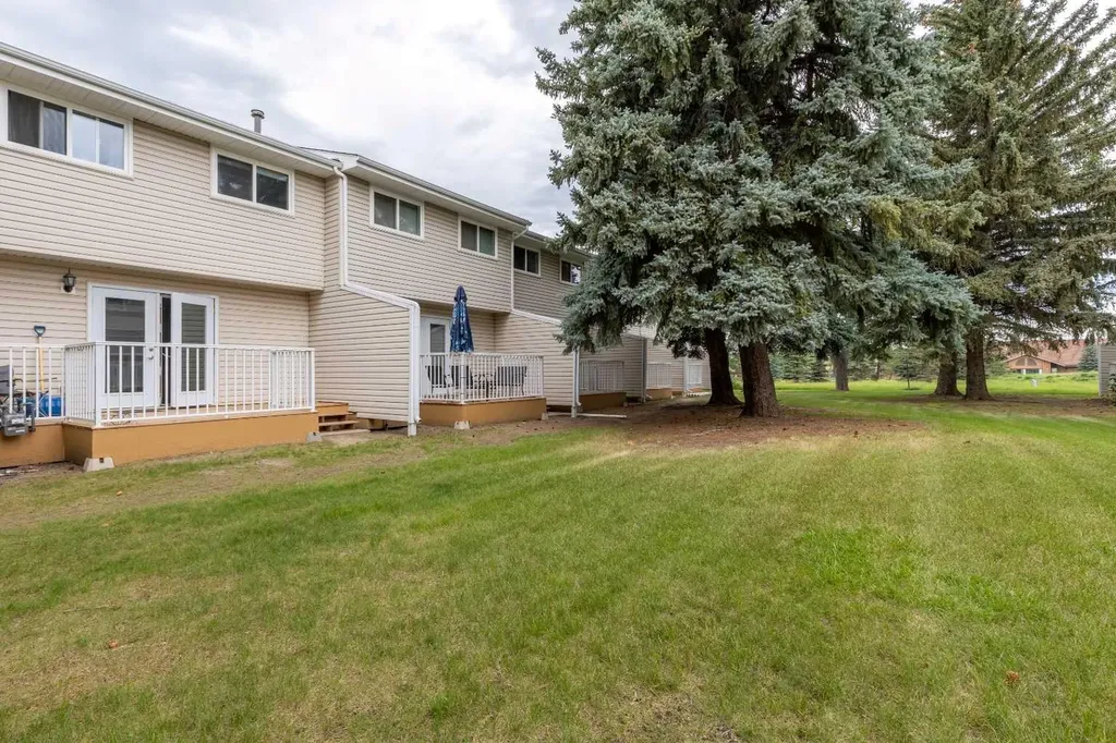 55 Lemoyne Crescent W Lethbridge AB T1K 4J7
