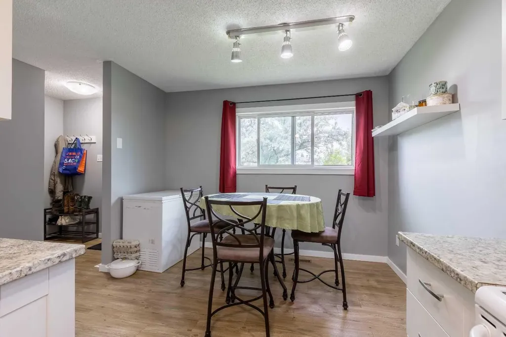 55 Lemoyne Crescent W Lethbridge AB T1K 4J7
