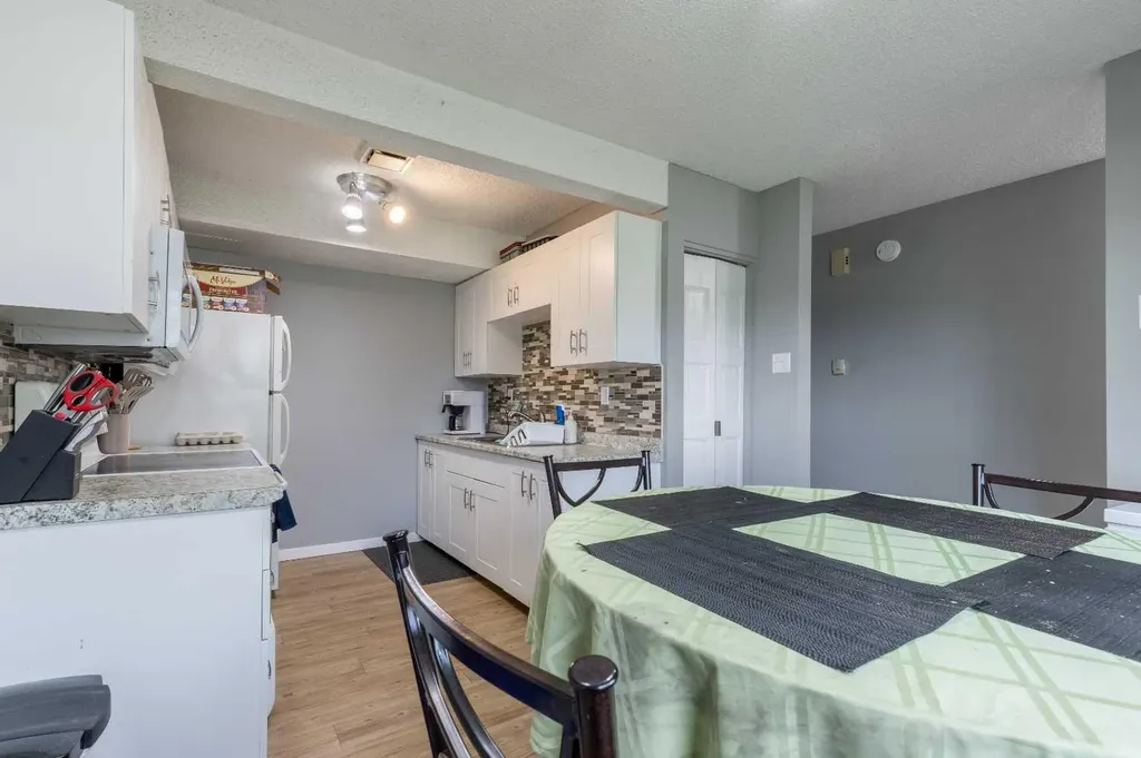 55 Lemoyne Crescent W Lethbridge AB T1K 4J7