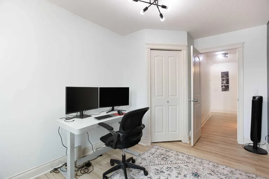 1153 Kingston Crescent SE Airdrie AB T4B 0G1