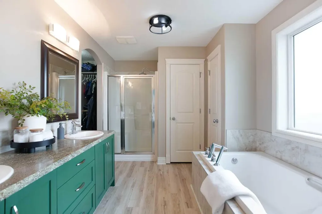 1153 Kingston Crescent SE Airdrie AB T4B 0G1