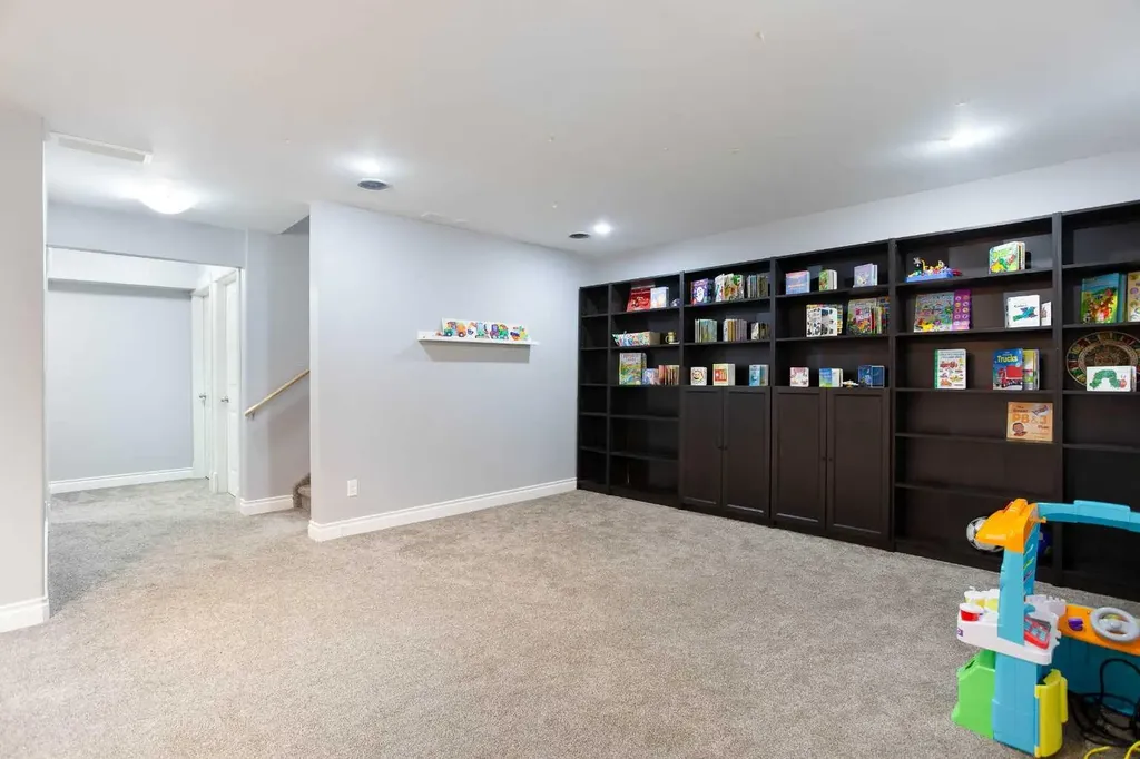 1153 Kingston Crescent SE Airdrie AB T4B 0G1
