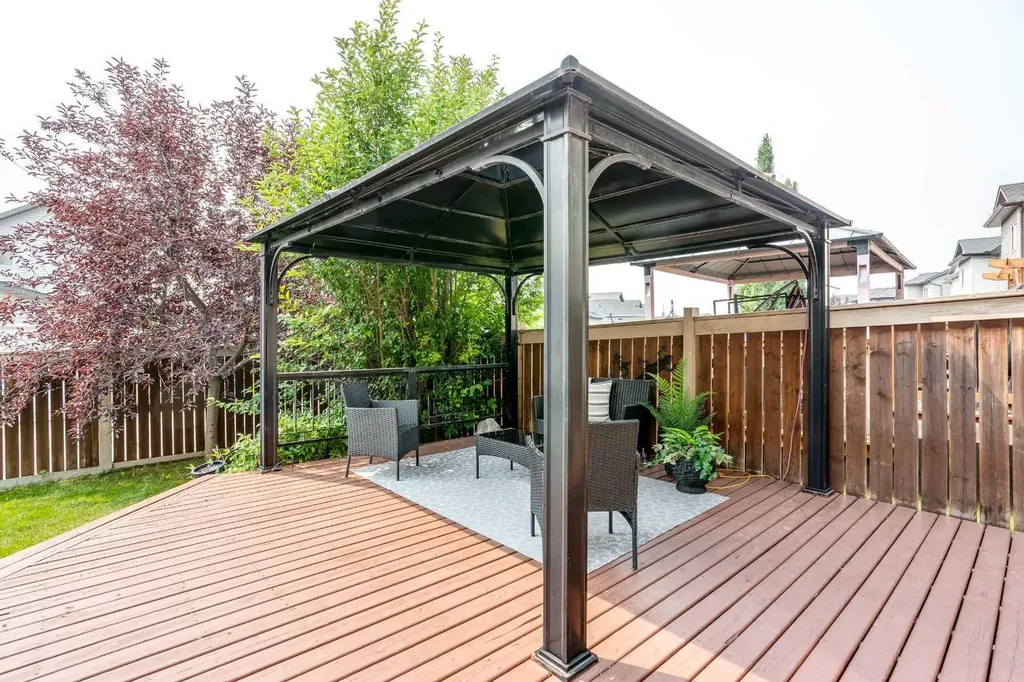 1153 Kingston Crescent SE Airdrie AB T4B 0G1