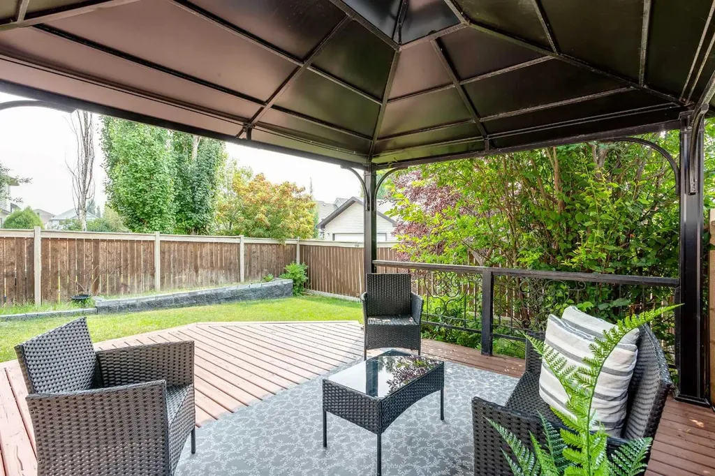 1153 Kingston Crescent SE Airdrie AB T4B 0G1