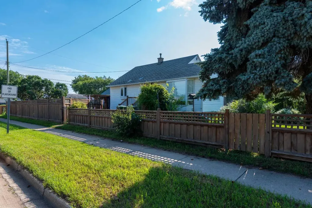 5101 55 Street Lloydminster AB T9V 0S8