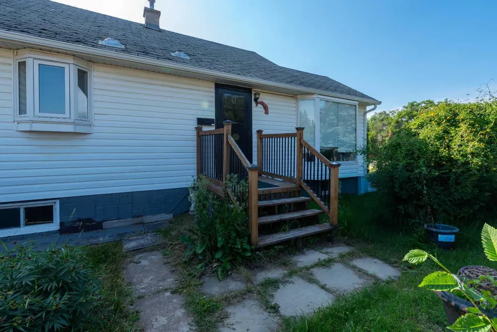 5101 55 Street Lloydminster AB T9V 0S8