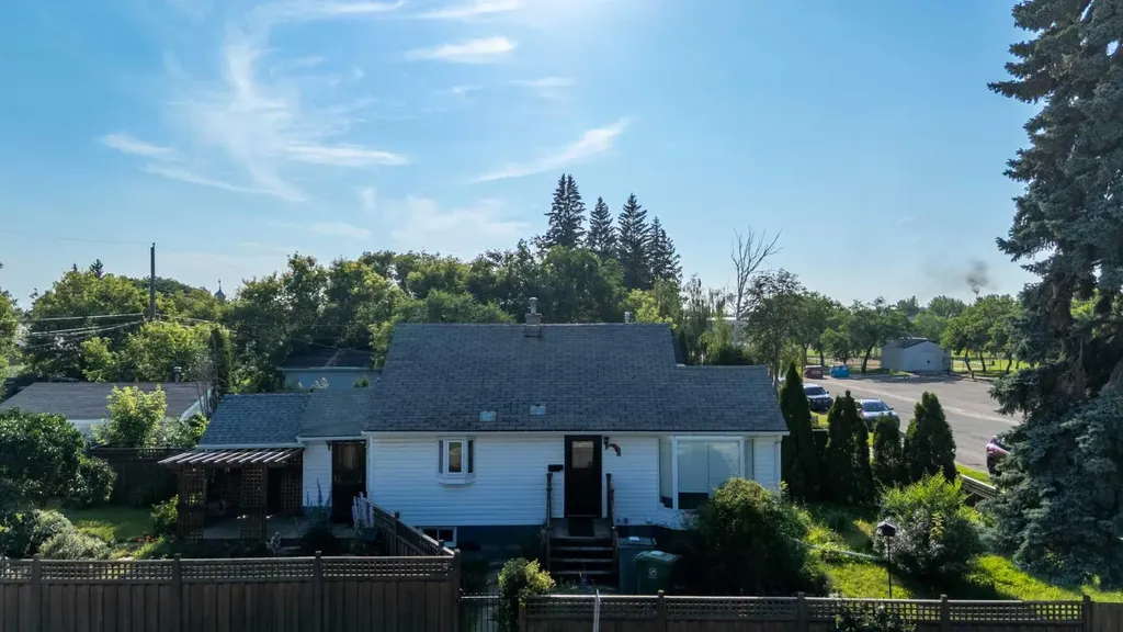 5101 55 Street Lloydminster AB T9V 0S8
