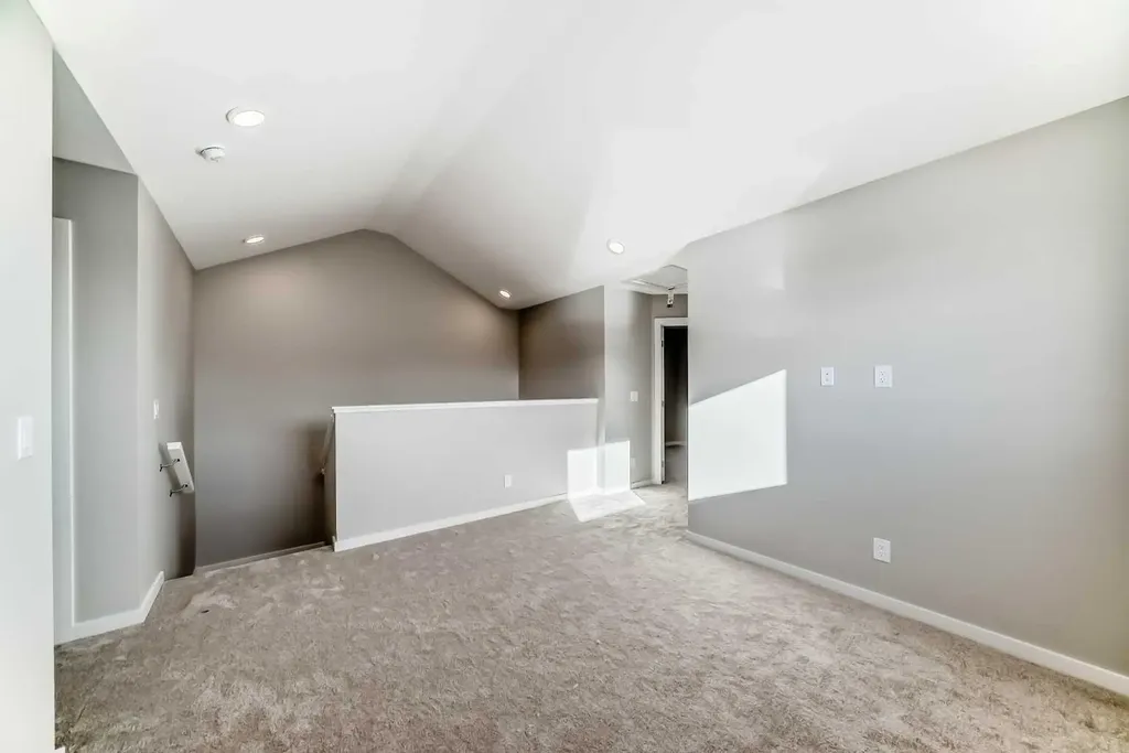 672 Lewisburg Place NE Calgary AB T3P 3A1