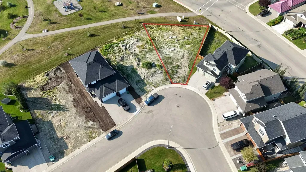 19 Lakes Estates Circle Strathmore AB T1P1L8