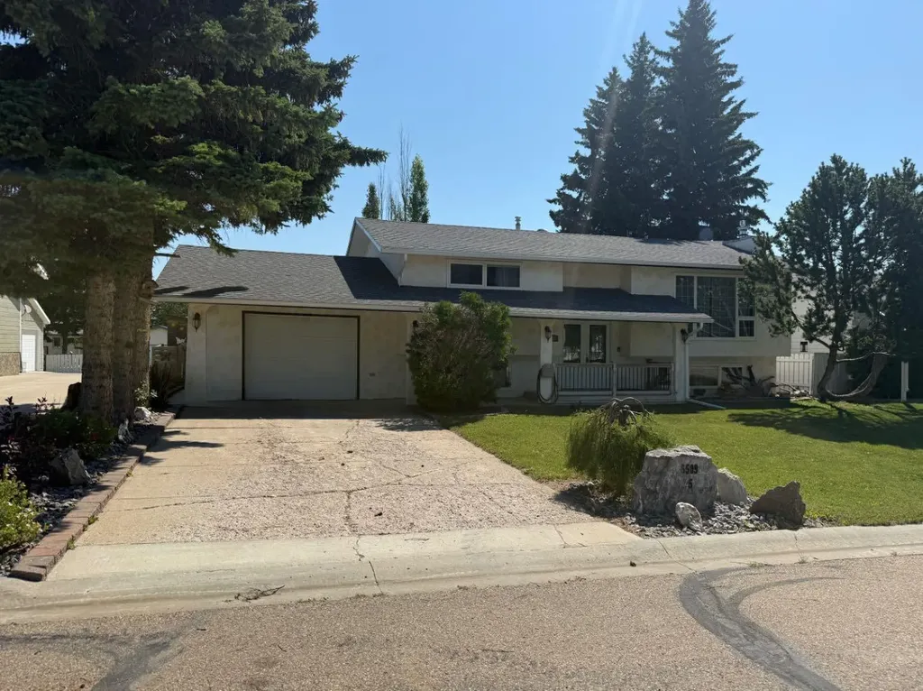 5509 45 Street Provost AB T0B 3S0
