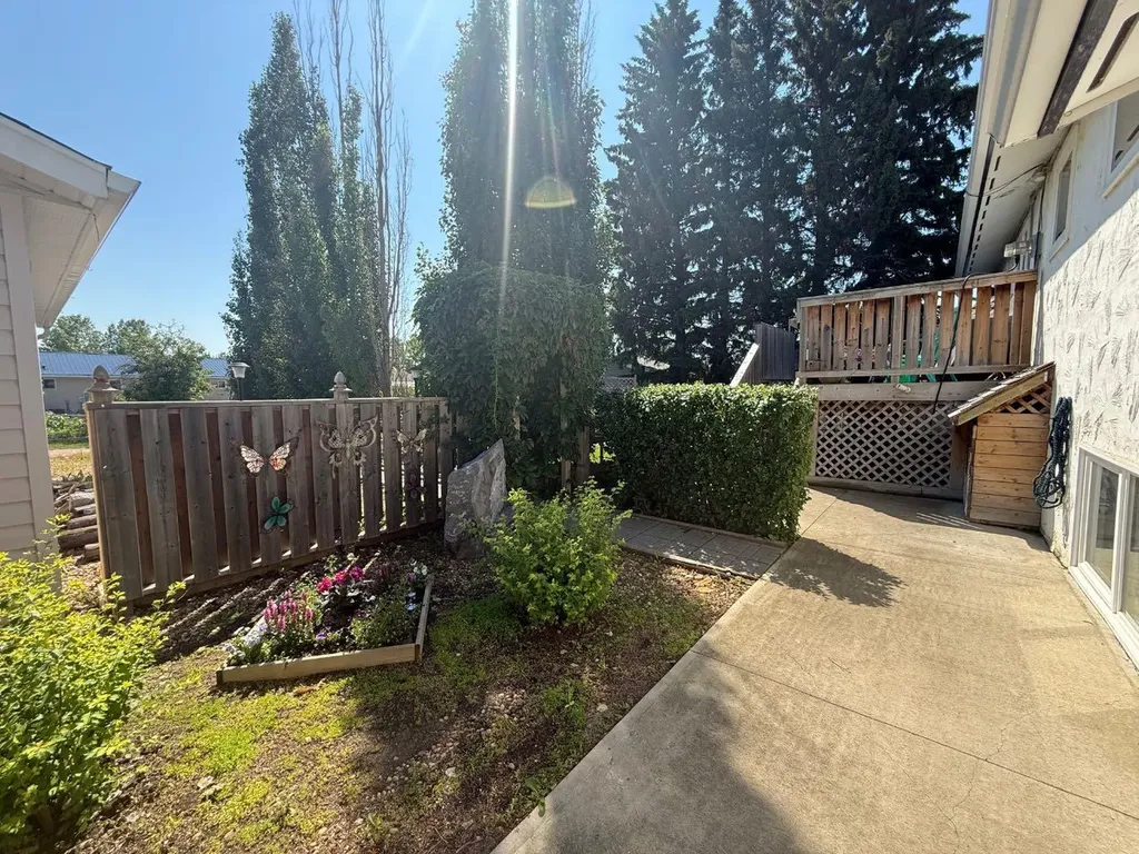 5509 45 Street Provost AB T0B 3S0