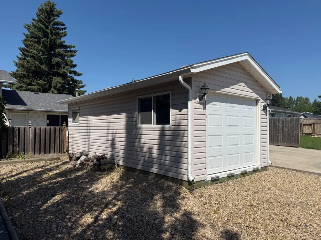 5509 45 Street Provost AB T0B 3S0