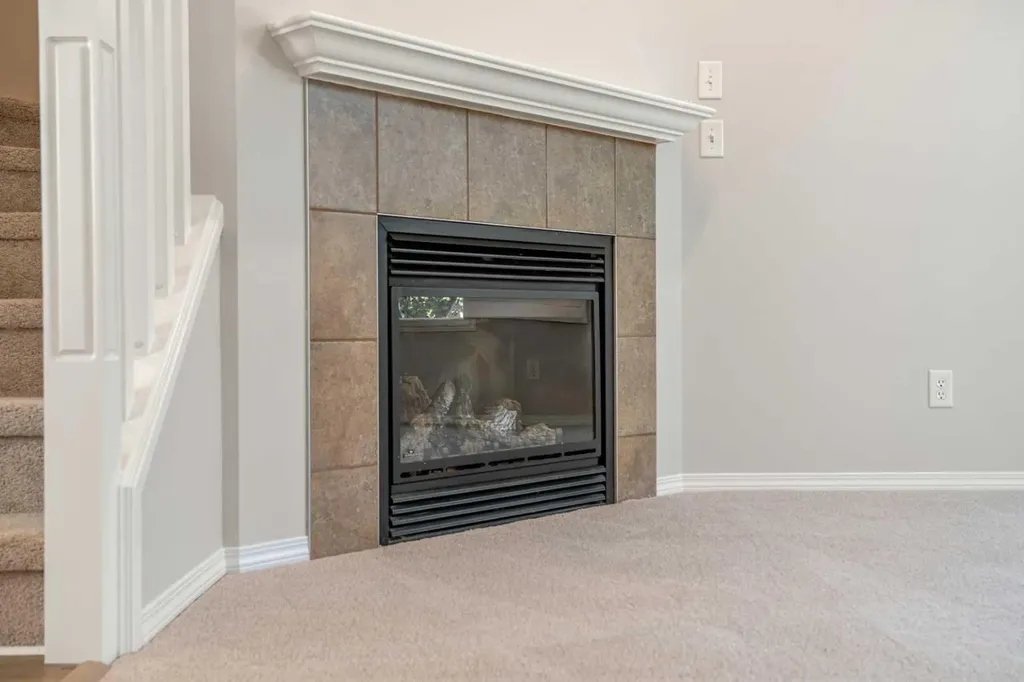 51 Covehaven Mews NE Calgary AB T3K 0E2