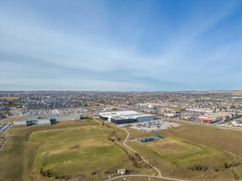 51 Covehaven Mews NE Calgary AB T3K 0E2